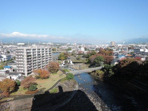 apartment 静岡県駿東郡長泉町下土狩
地図を見る