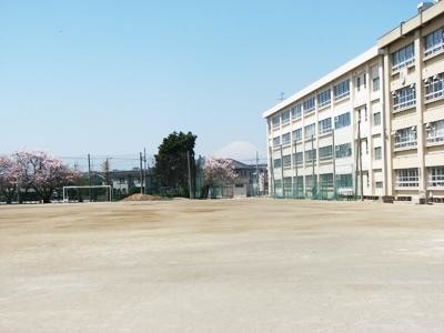 apartment 神奈川県平塚市四之宮2-15-27