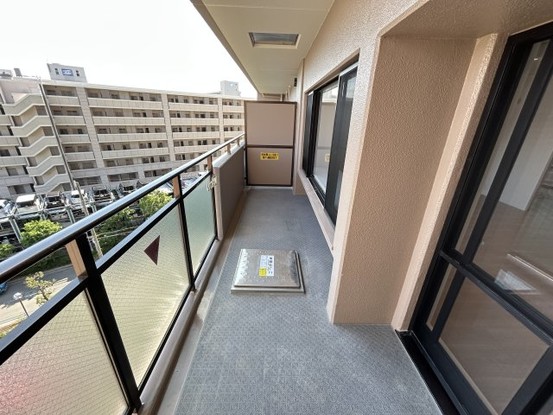 apartment 兵庫県西宮市甲風園１丁目5-10 ノルドアインビル4階