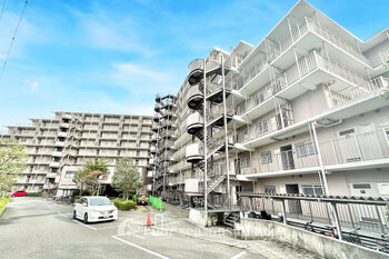 apartment 神奈川県藤沢市白旗１丁目
地図を見る