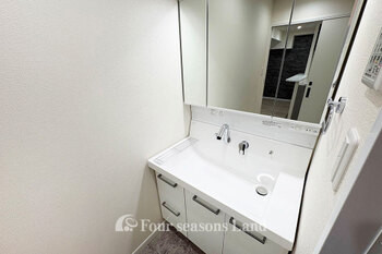 apartment 神奈川県鎌倉市岡本１丁目
地図を見る
