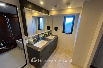 apartment 神奈川県藤沢市鵠沼海岸３丁目
地図を見る