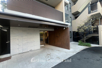 apartment 神奈川県藤沢市鵠沼海岸３丁目
地図を見る