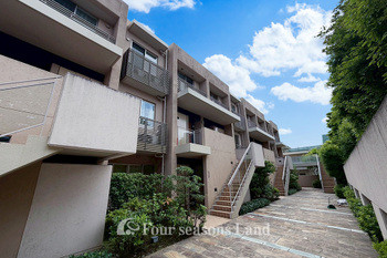 apartment 神奈川県鎌倉市由比ガ浜４丁目
地図を見る