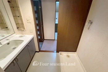 apartment 神奈川県茅ヶ崎市新栄町11番13号