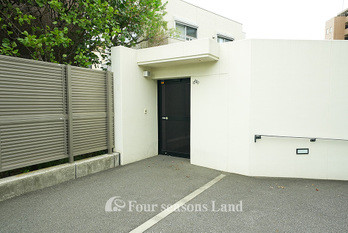 apartment 神奈川県茅ヶ崎市新栄町11番13号