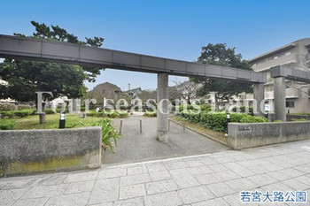 apartment 神奈川県鎌倉市由比ガ浜４丁目
地図を見る