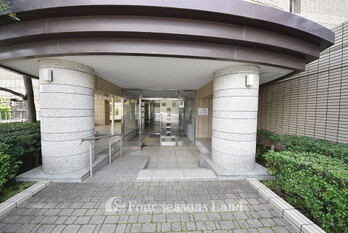 apartment 神奈川県藤沢市鵠沼海岸２丁目
地図を見る