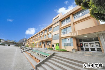 apartment 神奈川県茅ヶ崎市新栄町11番13号