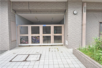 apartment 神奈川県茅ヶ崎市新栄町11番13号