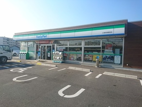 apartment 大阪府岸和田市宮前町8-25　null