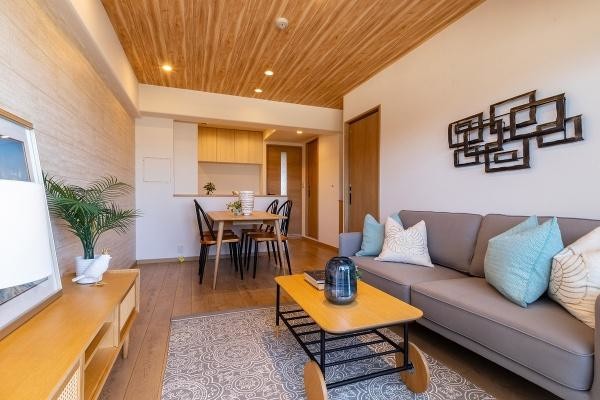 apartment 大阪府岸和田市宮前町8-25　null