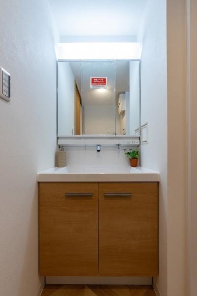 apartment 大阪府岸和田市宮前町8-25　null