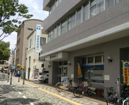 apartment 大阪府岸和田市宮前町8-25　null