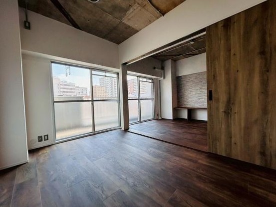 apartment 大阪府岸和田市宮前町8-25　null