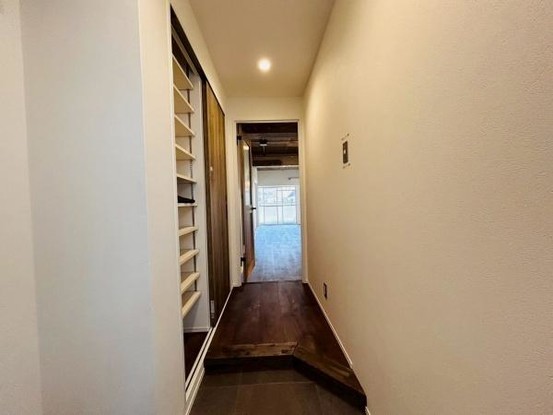 apartment 大阪府岸和田市宮前町8-25　null