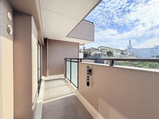 apartment 大阪府和泉市のぞみ野１丁目
地図を見る