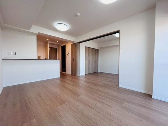 apartment 大阪府岸和田市宮前町8-25　null