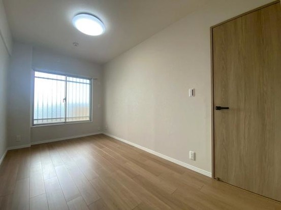 apartment 大阪府岸和田市宮前町8-25　null