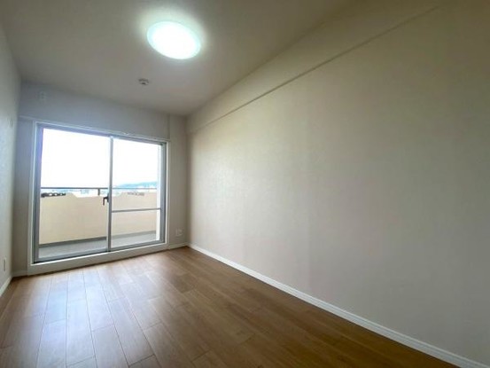 apartment 大阪府岸和田市宮前町8-25　null