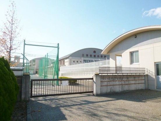 apartment 愛知県安城市明治本町8-9