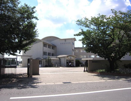 apartment 愛知県安城市明治本町8-9