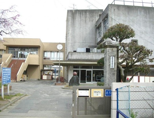 detached 愛知県安城市明治本町8-9