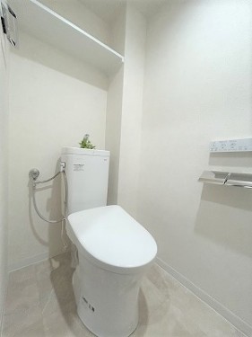 apartment 大阪府茨木市西駅前町5-8 関電不動産茨木ビル1階