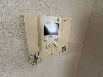 apartment 大阪府茨木市西駅前町5-8 関電不動産茨木ビル1階