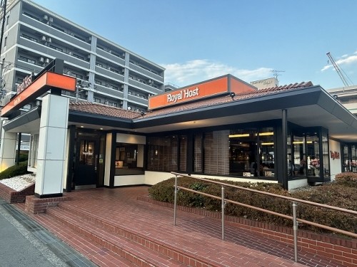 apartment 大阪府茨木市西駅前町5-8 関電不動産茨木ビル1階