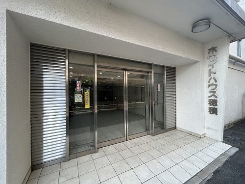 apartment 大阪府茨木市西駅前町5-8 関電不動産茨木ビル1階