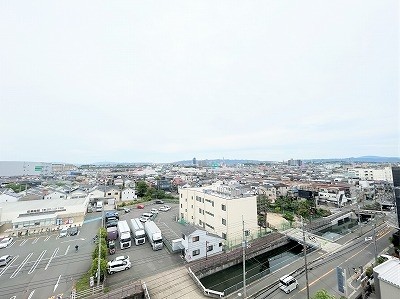 apartment 大阪府茨木市西駅前町5-8 関電不動産茨木ビル1階