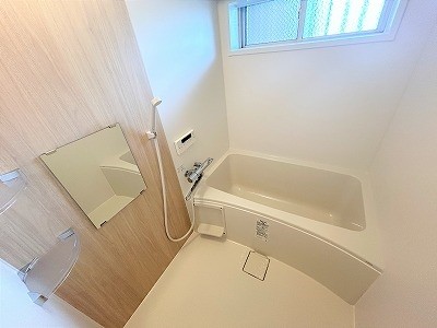 apartment 大阪府茨木市西駅前町5-8 関電不動産茨木ビル1階