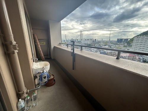 apartment 大阪府茨木市西駅前町5-8 関電不動産茨木ビル1階