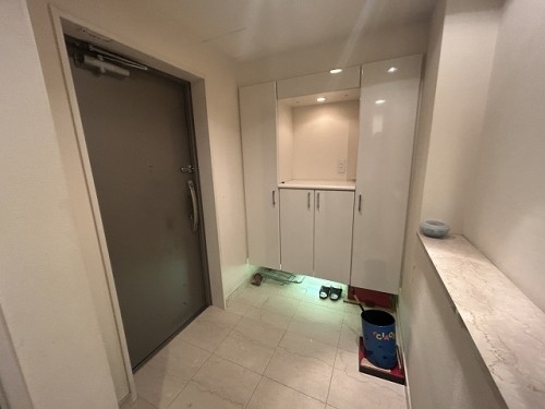 apartment 大阪府茨木市西駅前町5-8 関電不動産茨木ビル1階