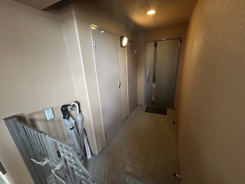 apartment 大阪府茨木市西駅前町5-8 関電不動産茨木ビル1階