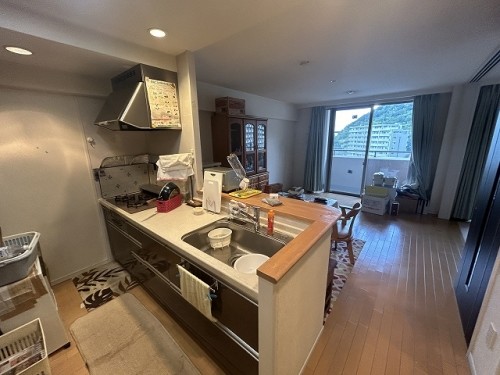 apartment 大阪府茨木市西駅前町5-8 関電不動産茨木ビル1階