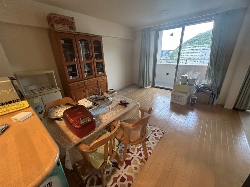 apartment 大阪府茨木市西駅前町5-8 関電不動産茨木ビル1階