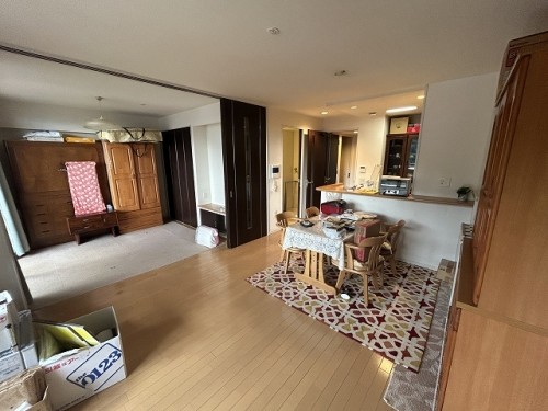 apartment 大阪府茨木市西駅前町5-8 関電不動産茨木ビル1階