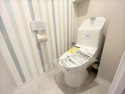 apartment 大阪府茨木市西駅前町5-8 関電不動産茨木ビル1階