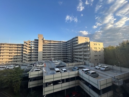 apartment 大阪府茨木市西駅前町5-8 関電不動産茨木ビル1階