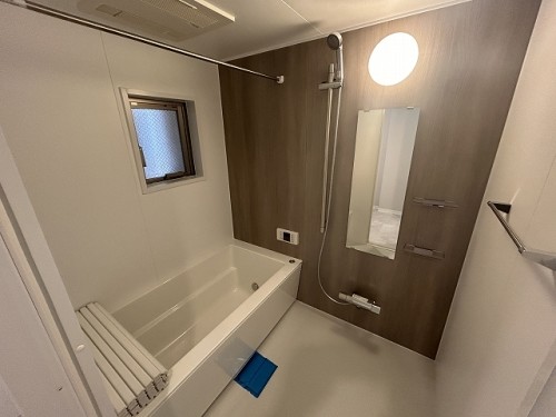 apartment 大阪府茨木市西駅前町5-8 関電不動産茨木ビル1階