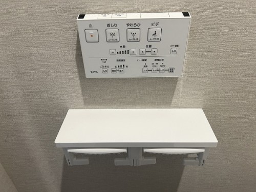 apartment 大阪府茨木市西駅前町5-8 関電不動産茨木ビル1階