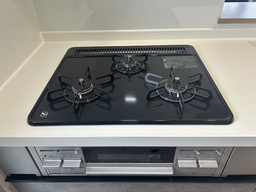 apartment 大阪府茨木市西駅前町5-8 関電不動産茨木ビル1階