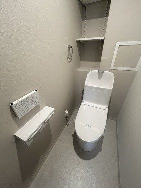 apartment 大阪府茨木市西駅前町5-8 関電不動産茨木ビル1階