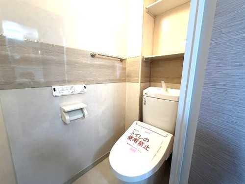 apartment 大阪府茨木市西駅前町5-8 関電不動産茨木ビル1階