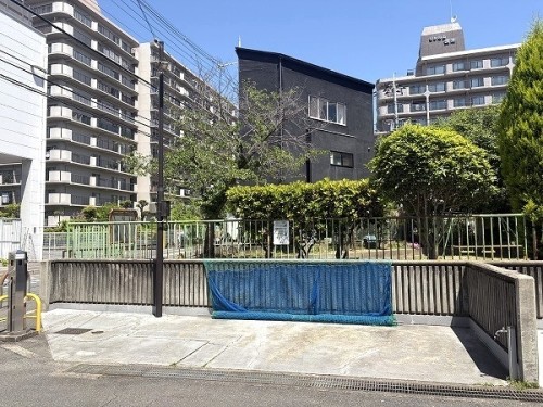 apartment 大阪府茨木市西駅前町5-8 関電不動産茨木ビル1階