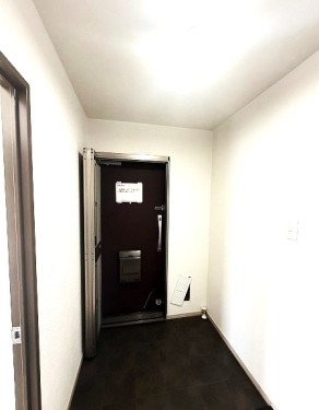 apartment 大阪府茨木市西駅前町5-8 関電不動産茨木ビル1階