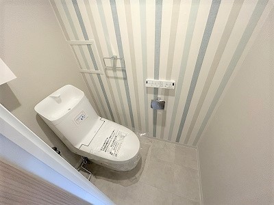 apartment 大阪府茨木市西駅前町5-8 関電不動産茨木ビル1階