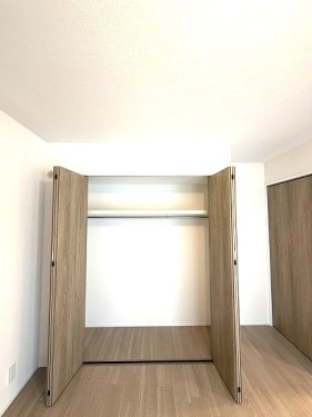 apartment 大阪府茨木市西駅前町5-8 関電不動産茨木ビル1階